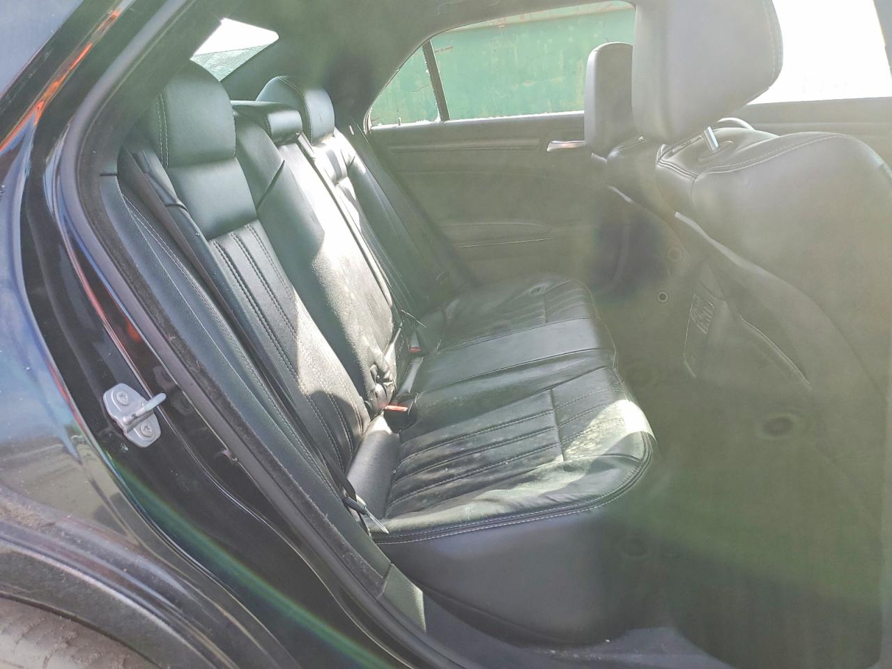 2016 CHRYSLER 300 S photo 10