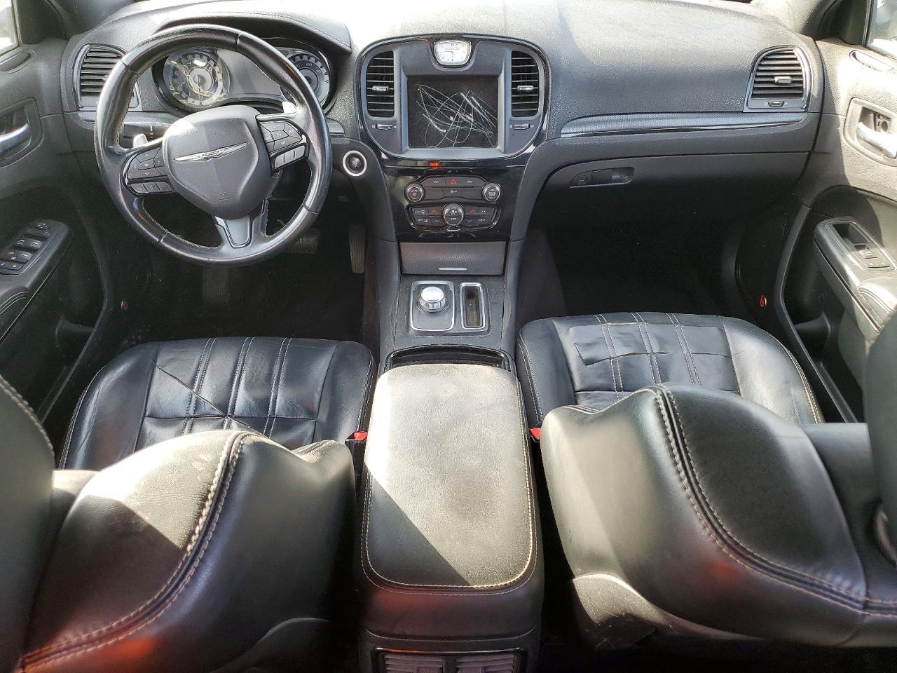 2016 CHRYSLER 300 S photo 8