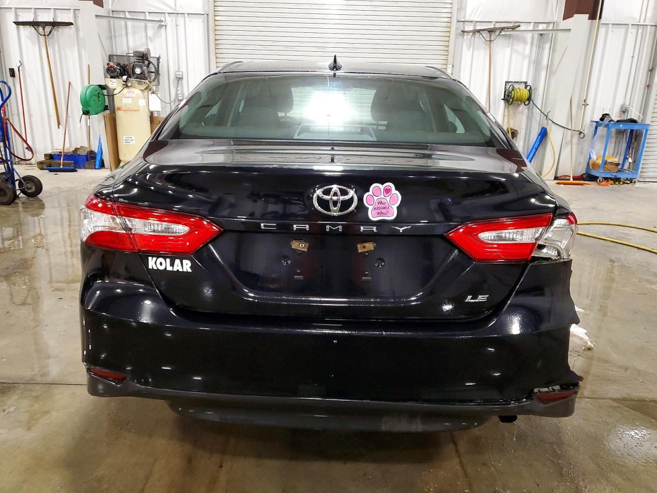 2019 TOYOTA CAMRY L photo 6