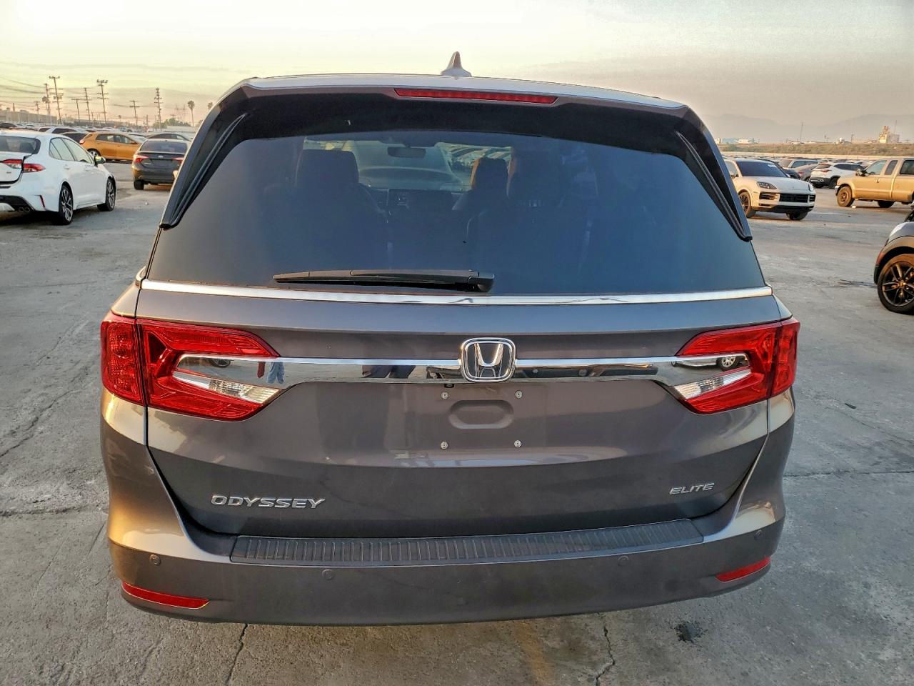 2019 HONDA ODYSSEY ELITE photo 6