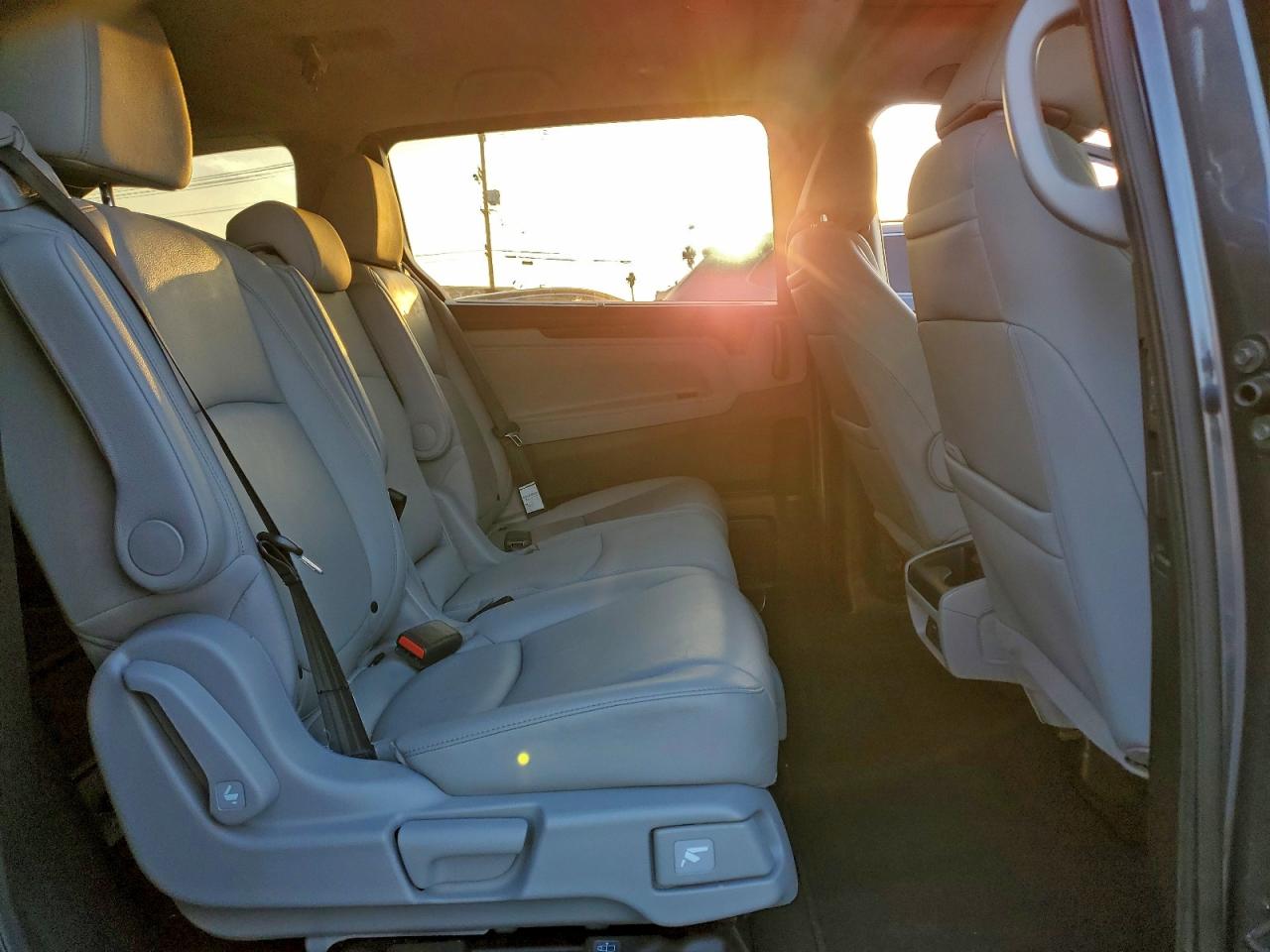 2019 HONDA ODYSSEY ELITE photo 11
