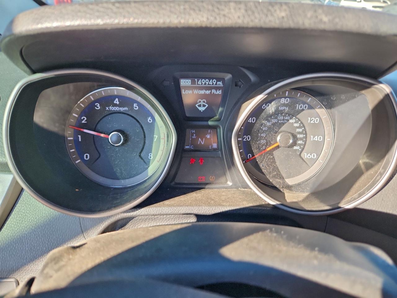 2017 HYUNDAI ELANTRA GT photo 9