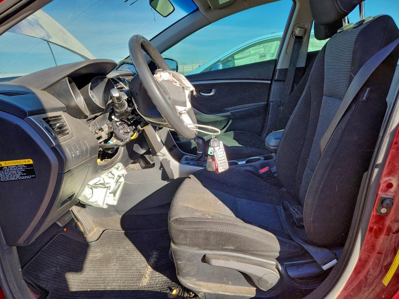 2017 HYUNDAI ELANTRA GT photo 7
