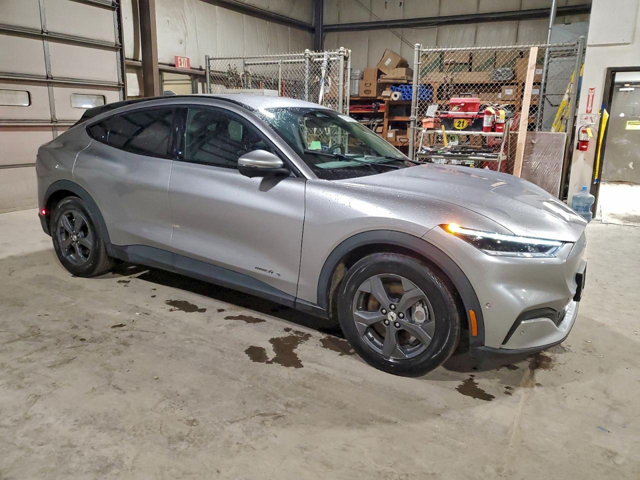 2021 FORD MUSTANG MACH-E SELECT photo 4