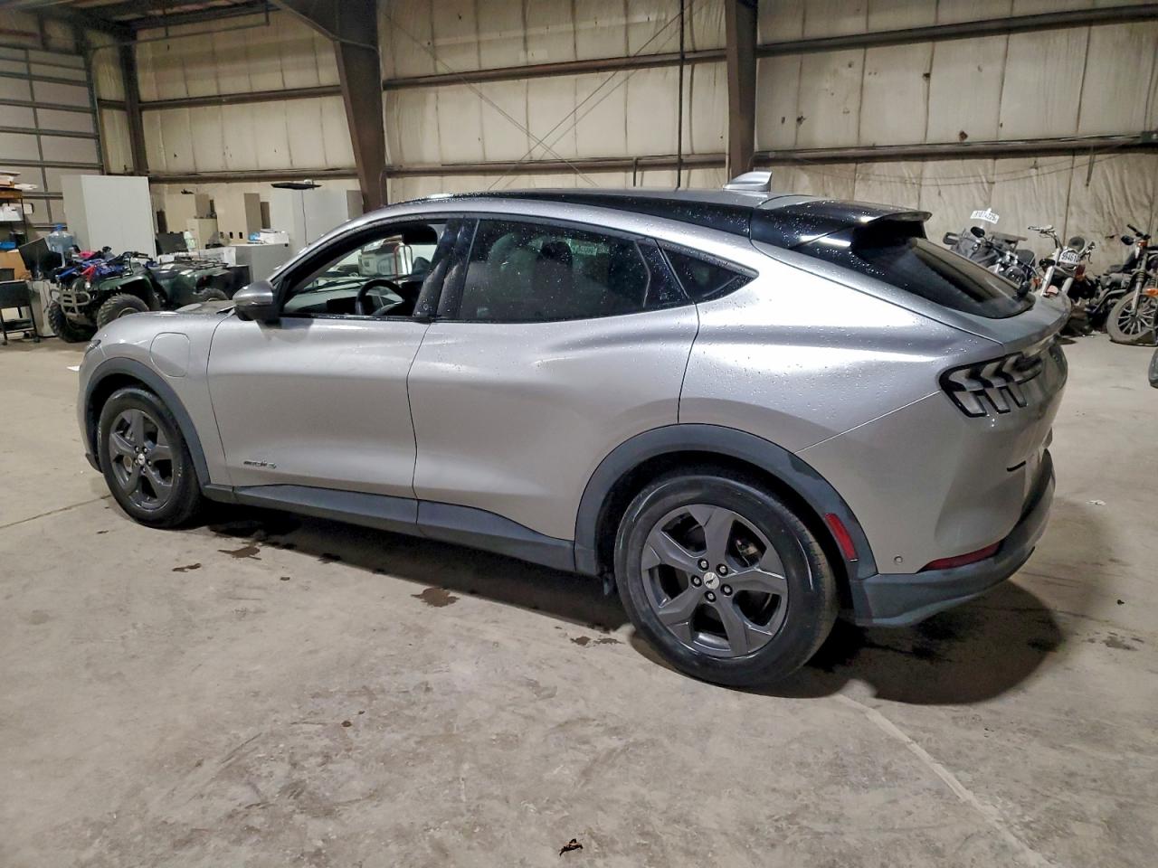 2021 FORD MUSTANG MACH-E SELECT photo 2