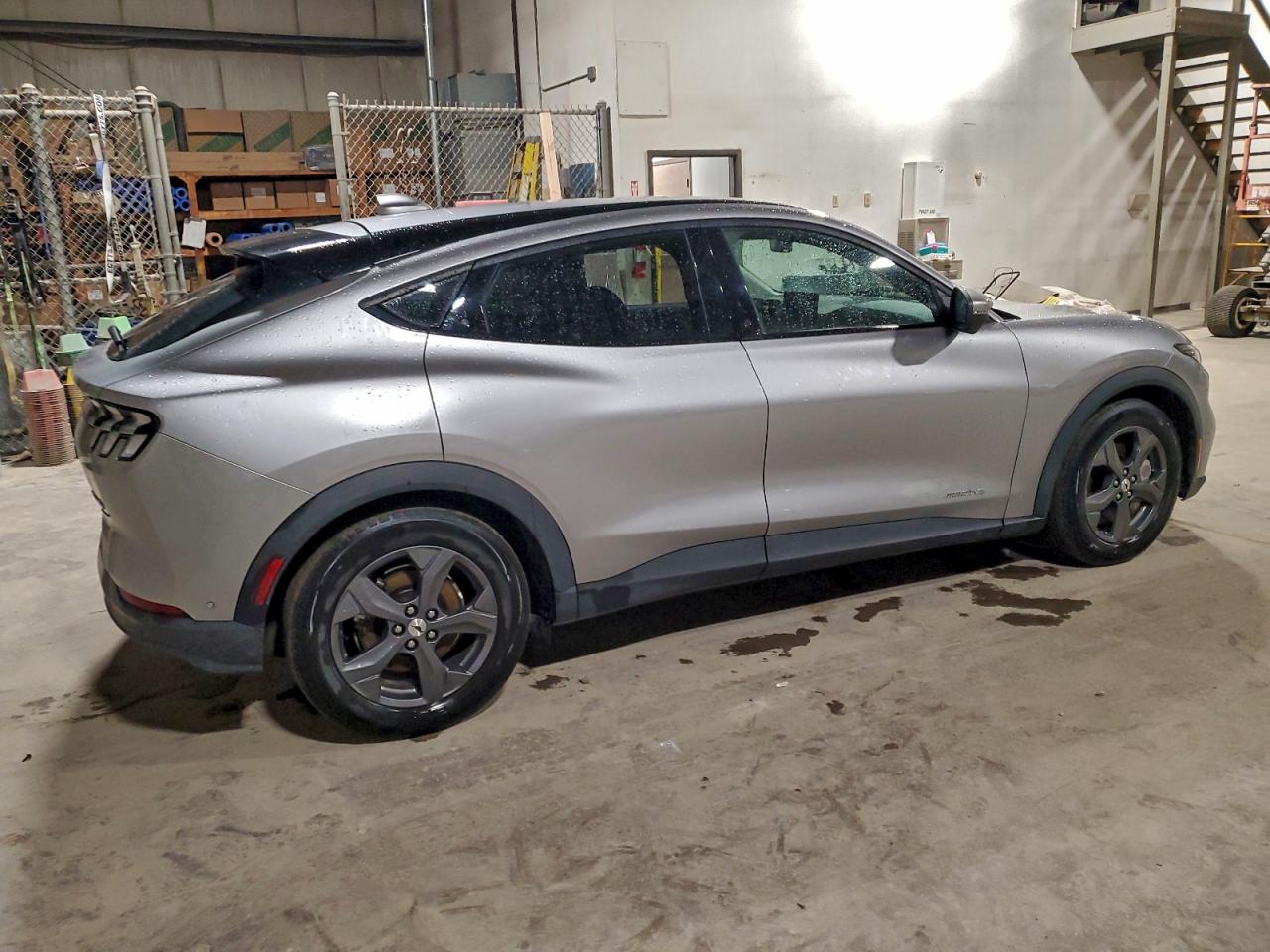 2021 FORD MUSTANG MACH-E SELECT photo 3