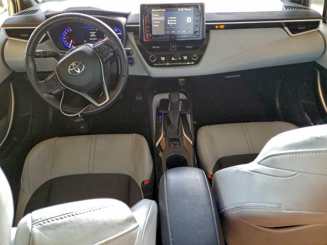 2019 TOYOTA COROLLA SE photo 8