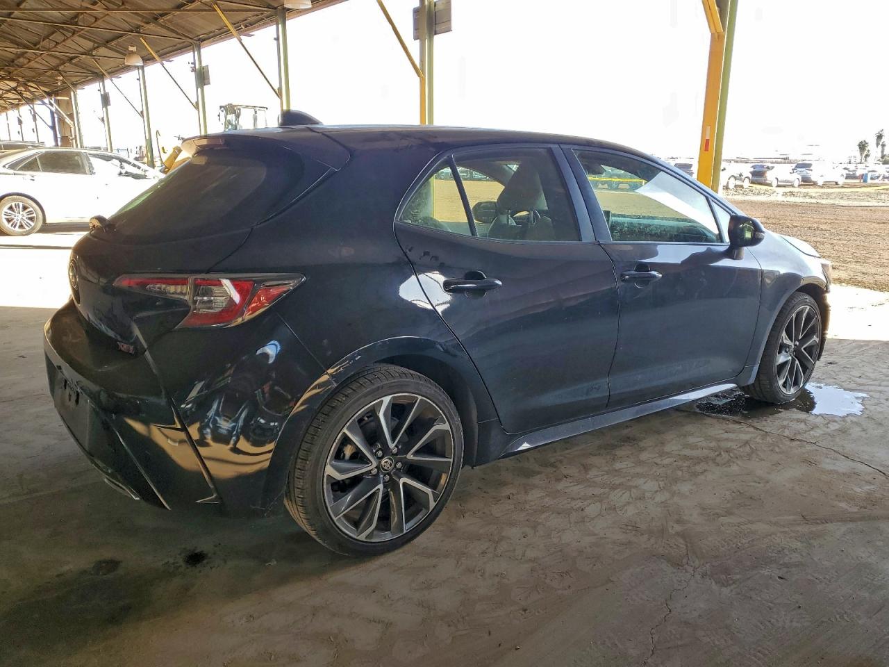 2019 TOYOTA COROLLA SE photo 3