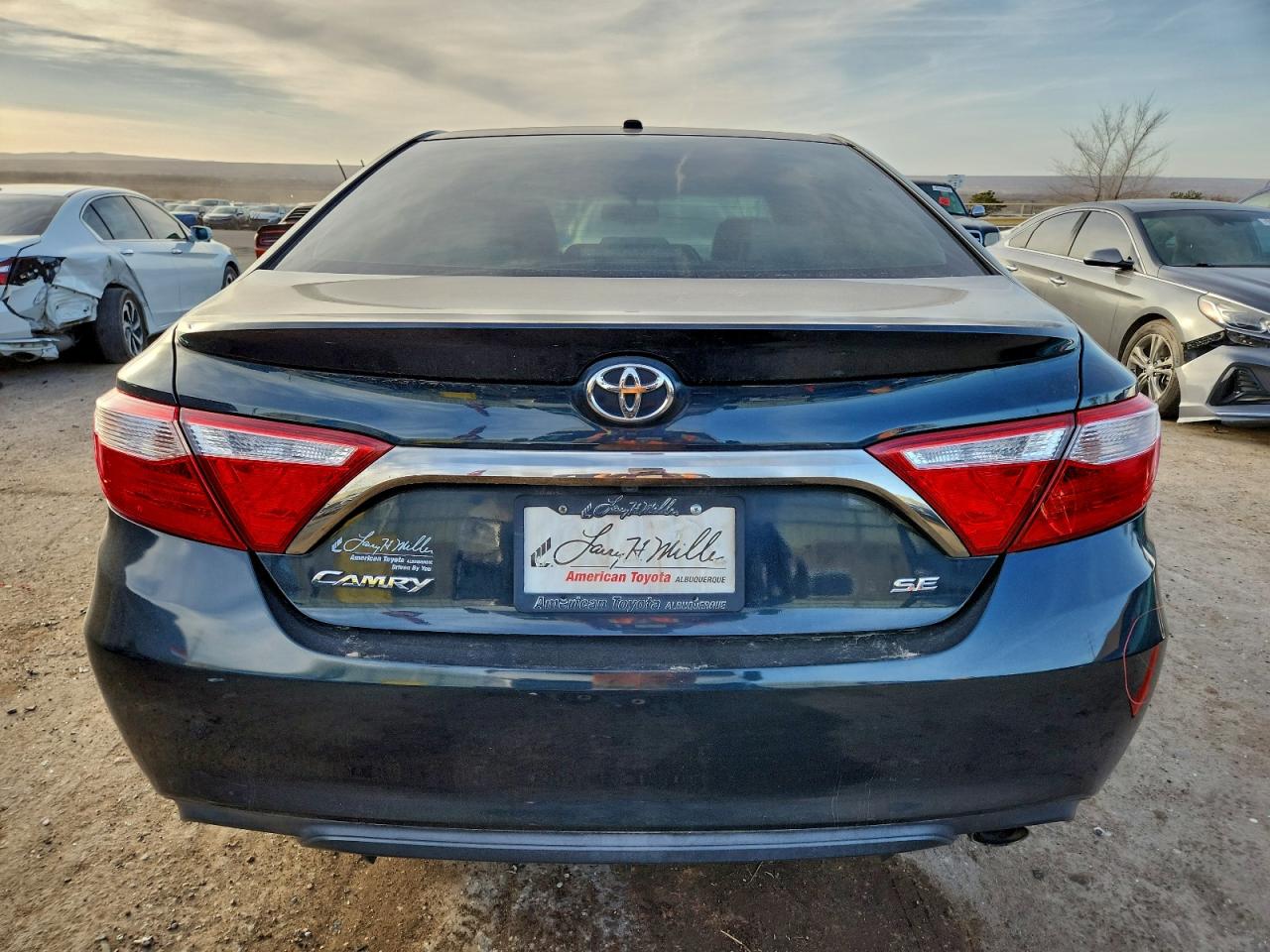 2016 TOYOTA CAMRY LE photo 6