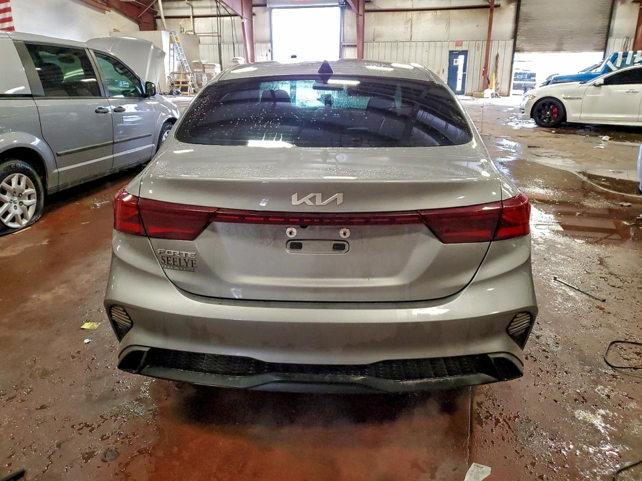 2024 KIA FORTE LX photo 6