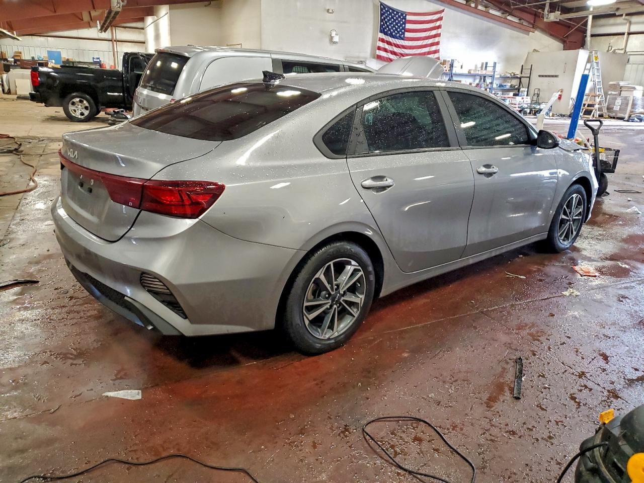 2024 KIA FORTE LX photo 3
