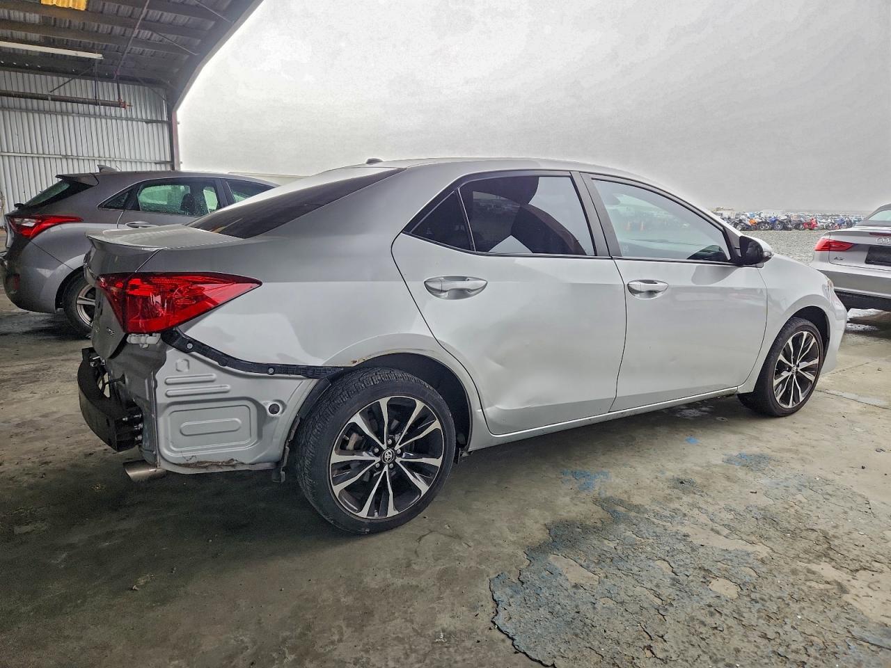 2018 TOYOTA COROLLA L photo 5