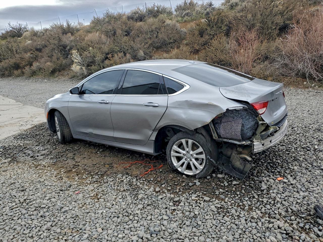 2015 CHRYSLER 200 LIMITED photo 2