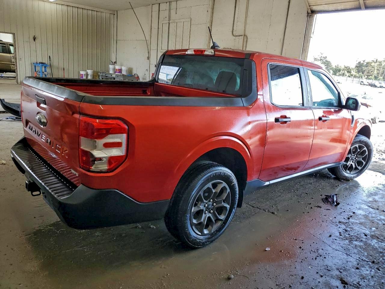 2023 FORD MAVERICK XL photo 3