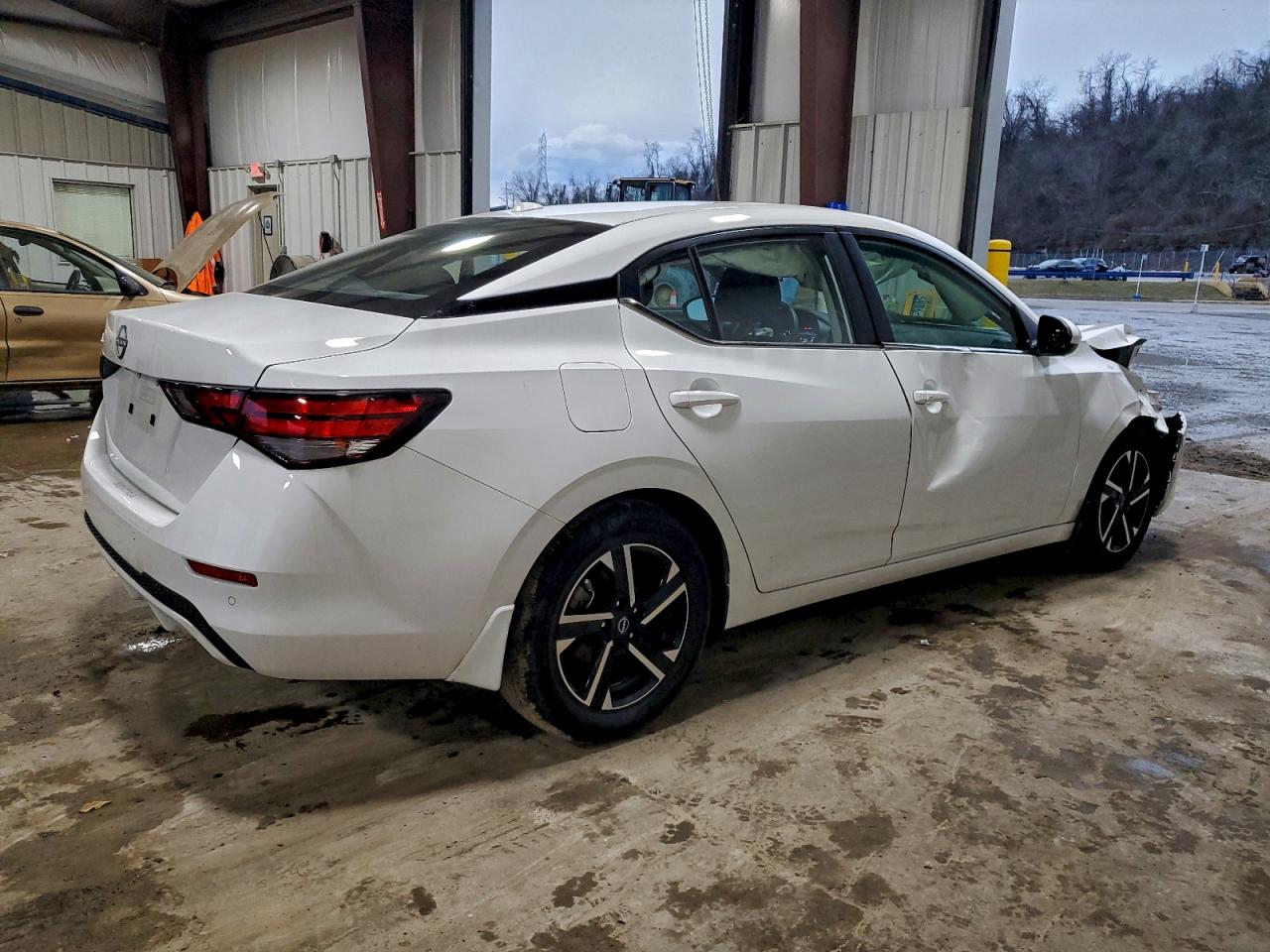2025 NISSAN SENTRA SV photo 3