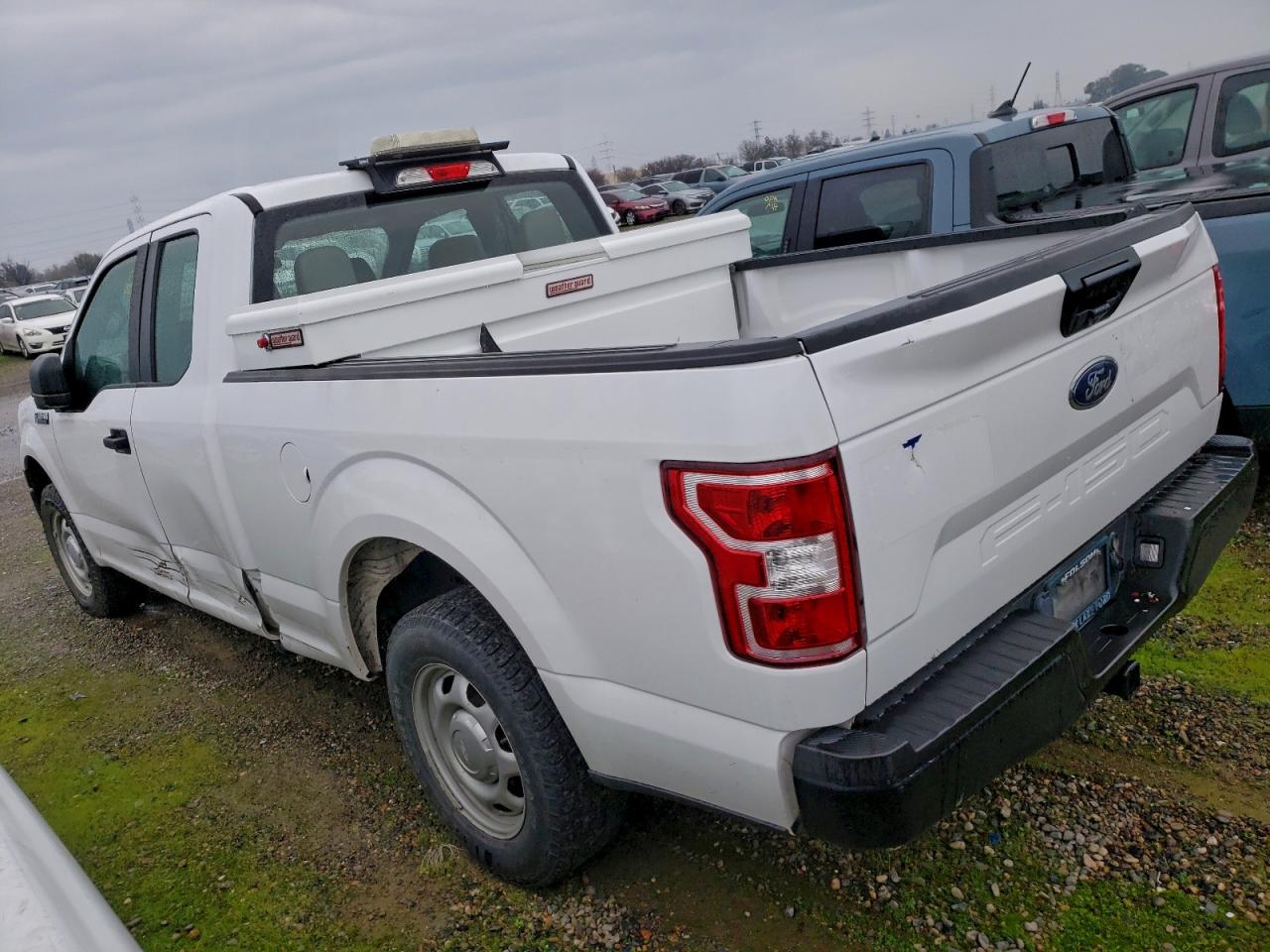 2018 FORD F150 SUPER CAB photo 2