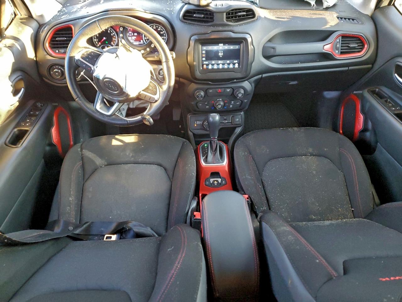 2019 JEEP RENEGADE TRAILHAWK photo 8