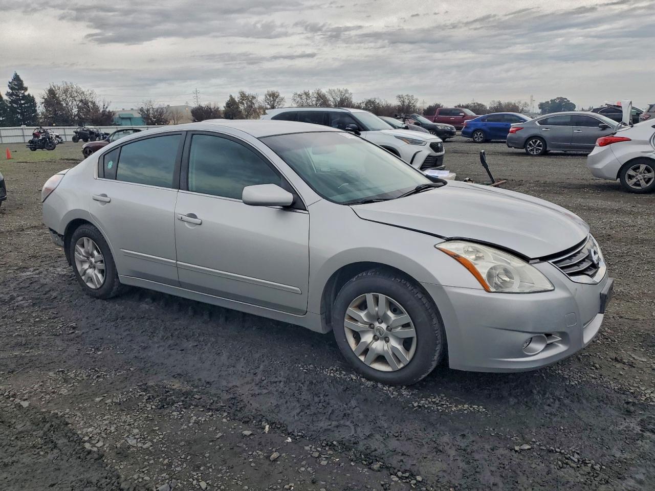 2012 NISSAN ALTIMA BASE photo 4