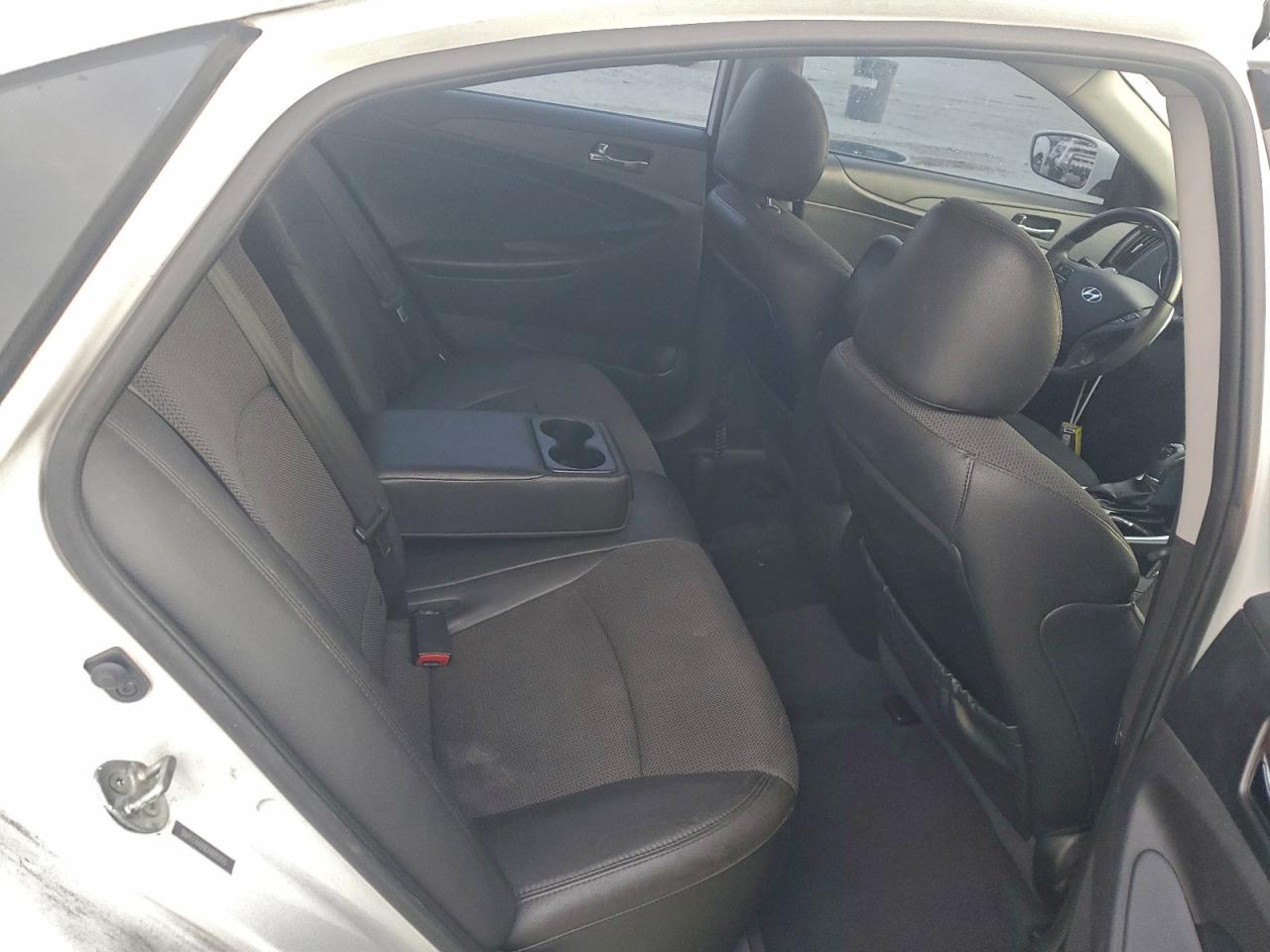2013 HYUNDAI SONATA SE photo 10