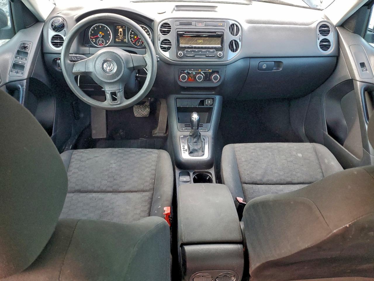 2012 VOLKSWAGEN TIGUAN S photo 8