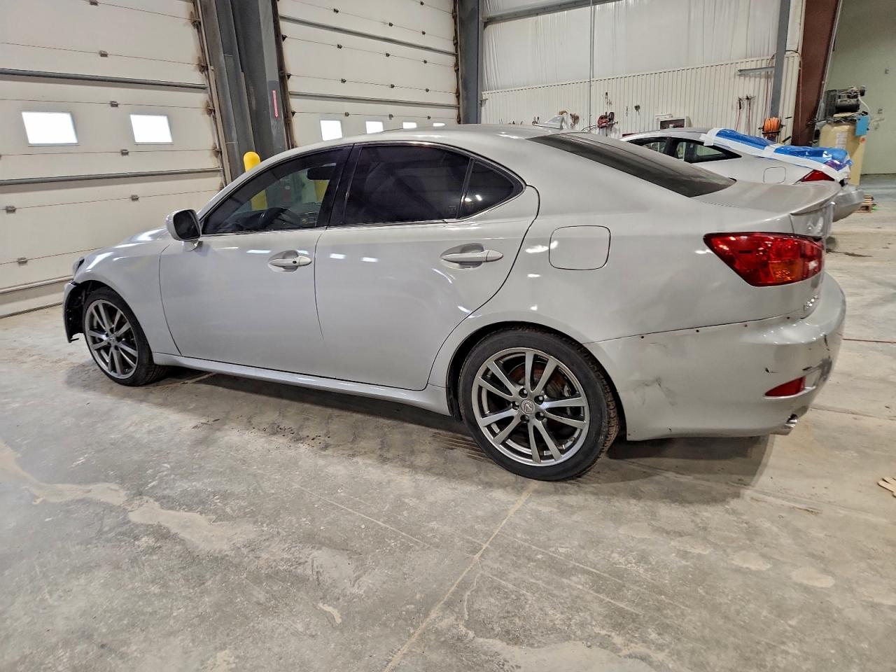 2008 LEXUS IS 250 photo 2
