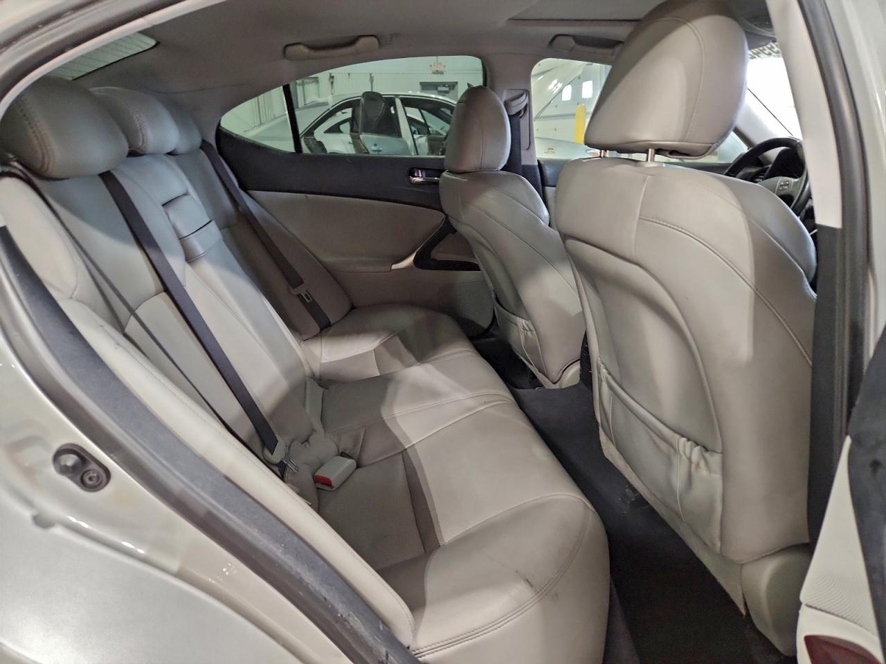 2008 LEXUS IS 250 photo 10