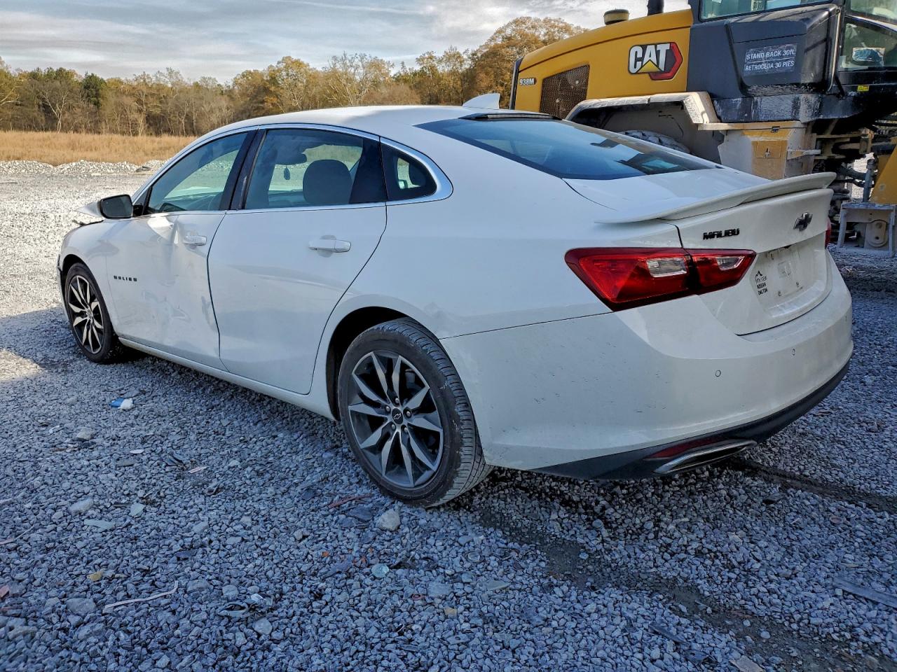 2021 CHEVROLET MALIBU RS photo 2