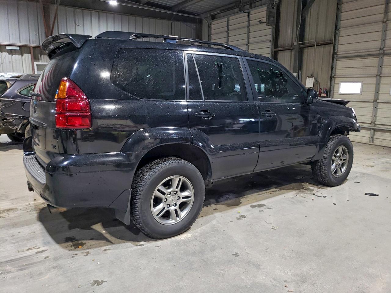 2003 LEXUS GX 470 photo 3
