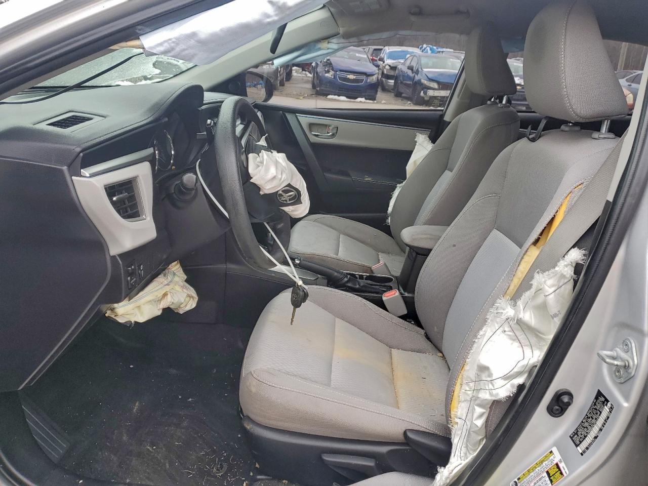 2016 TOYOTA COROLLA L photo 13