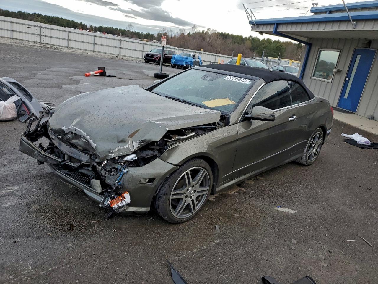 2011 MERCEDES-BENZ E