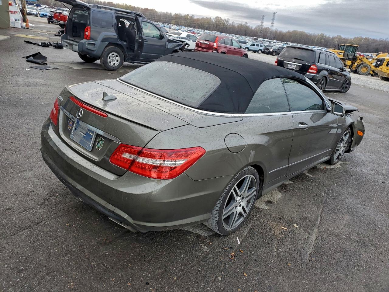 2011 MERCEDES-BENZ E 550 photo 3
