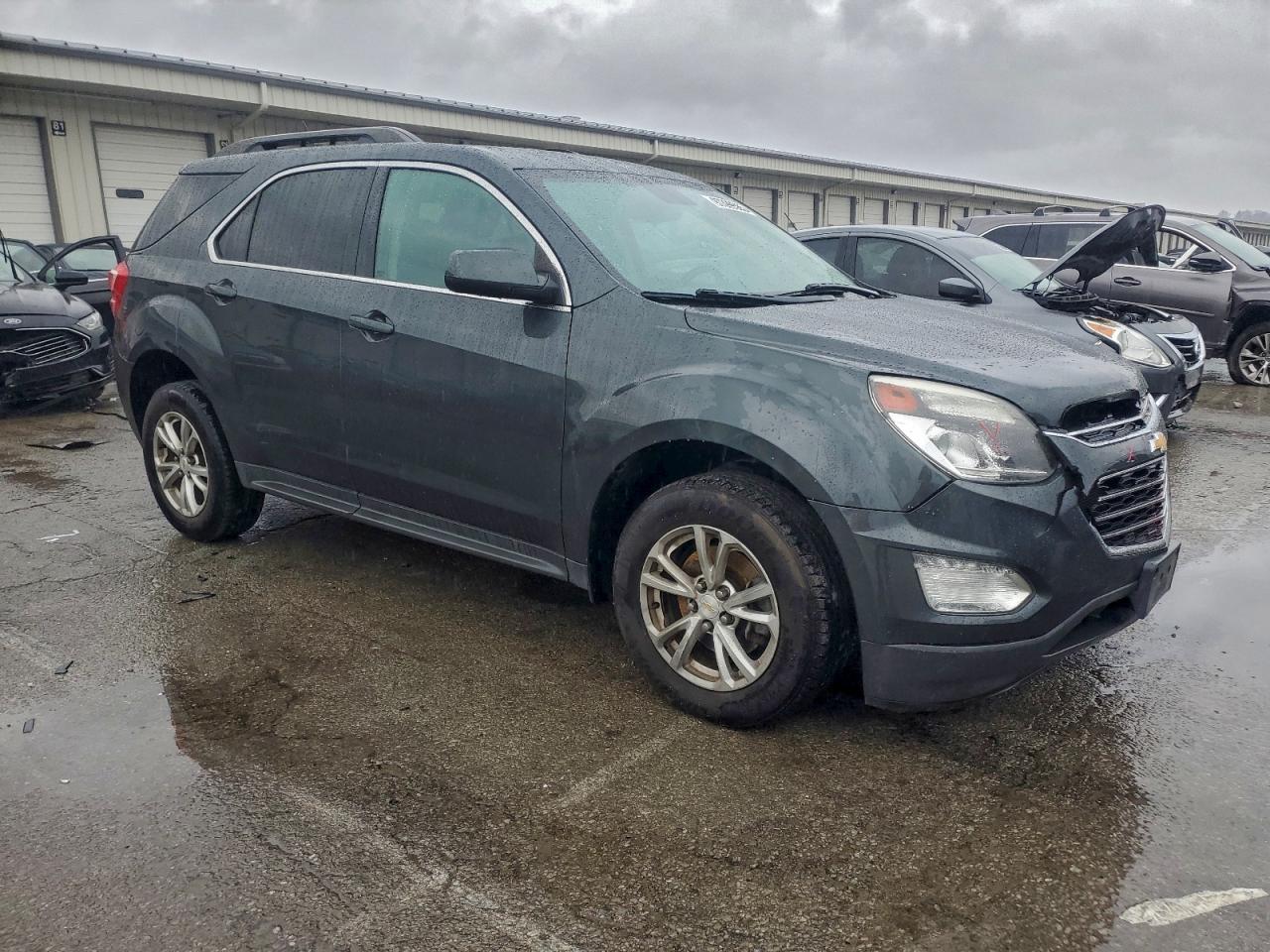 2017 CHEVROLET EQUINOX LT photo 4