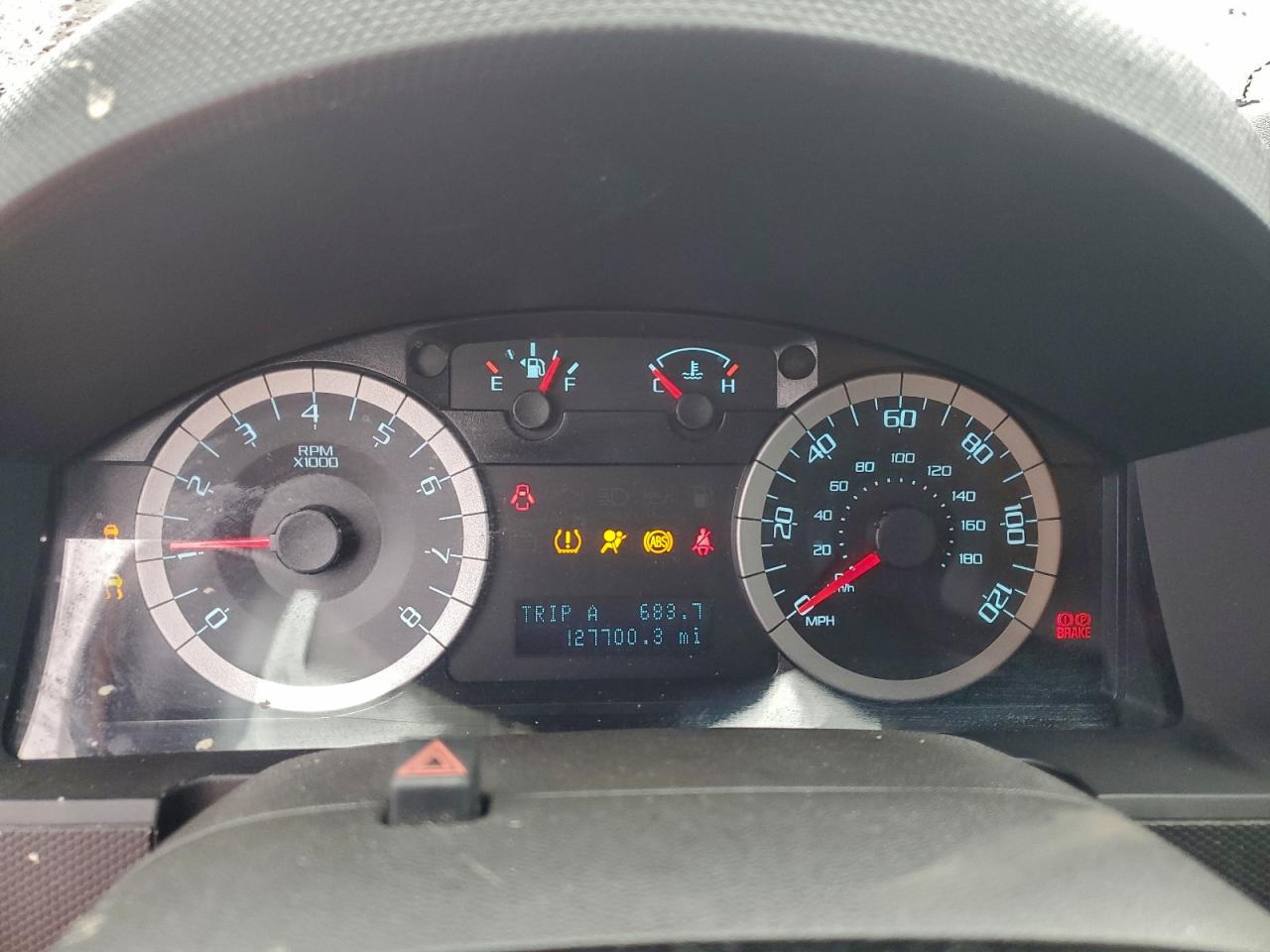 2011 FORD ESCAPE XLT photo 9