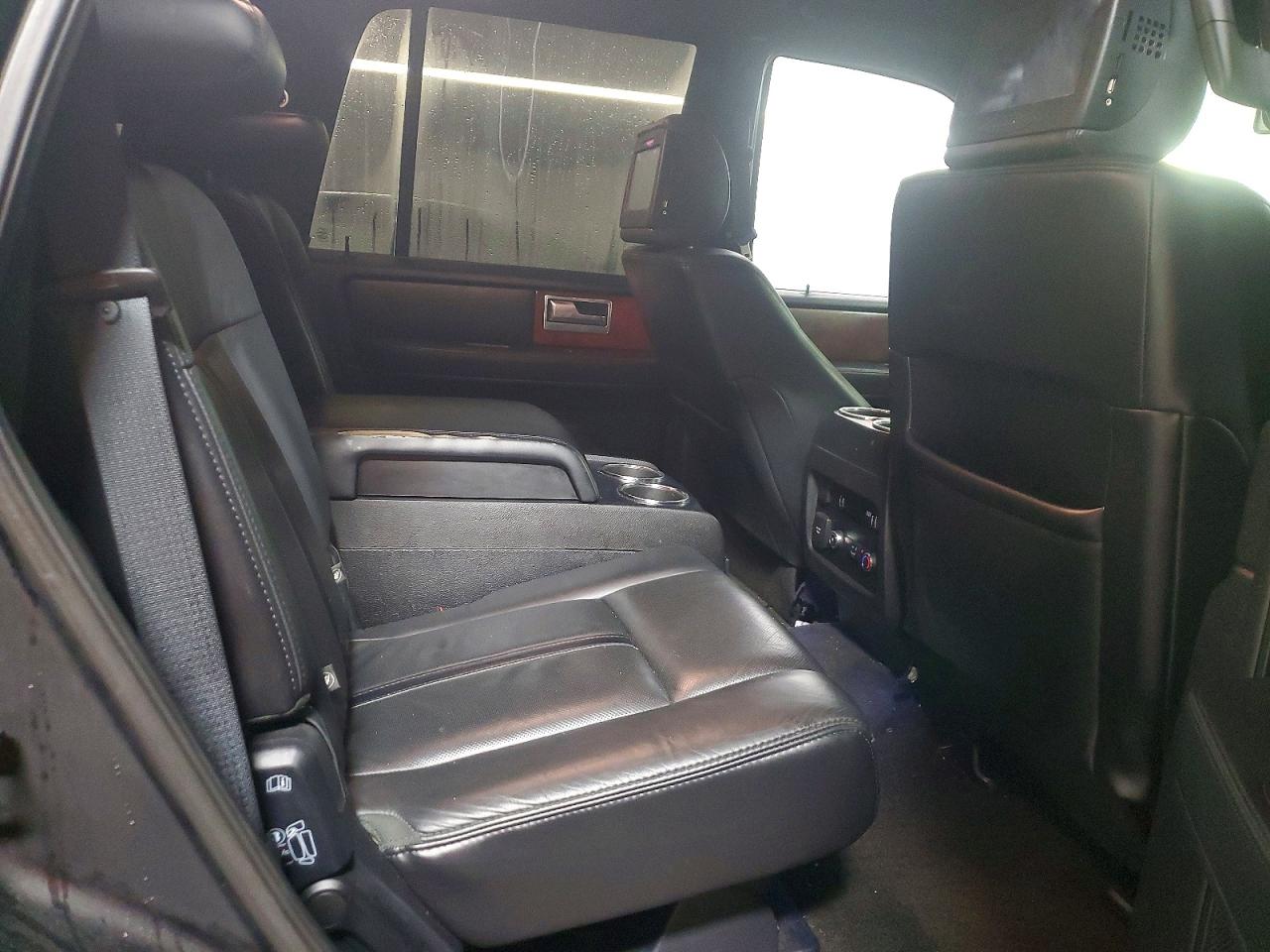 2015 LINCOLN NAVIGATOR photo 10