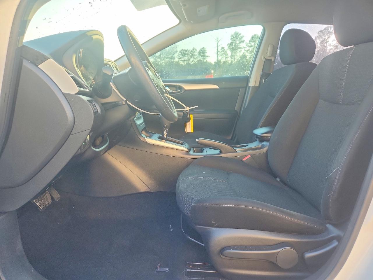 2018 NISSAN SENTRA S photo 7