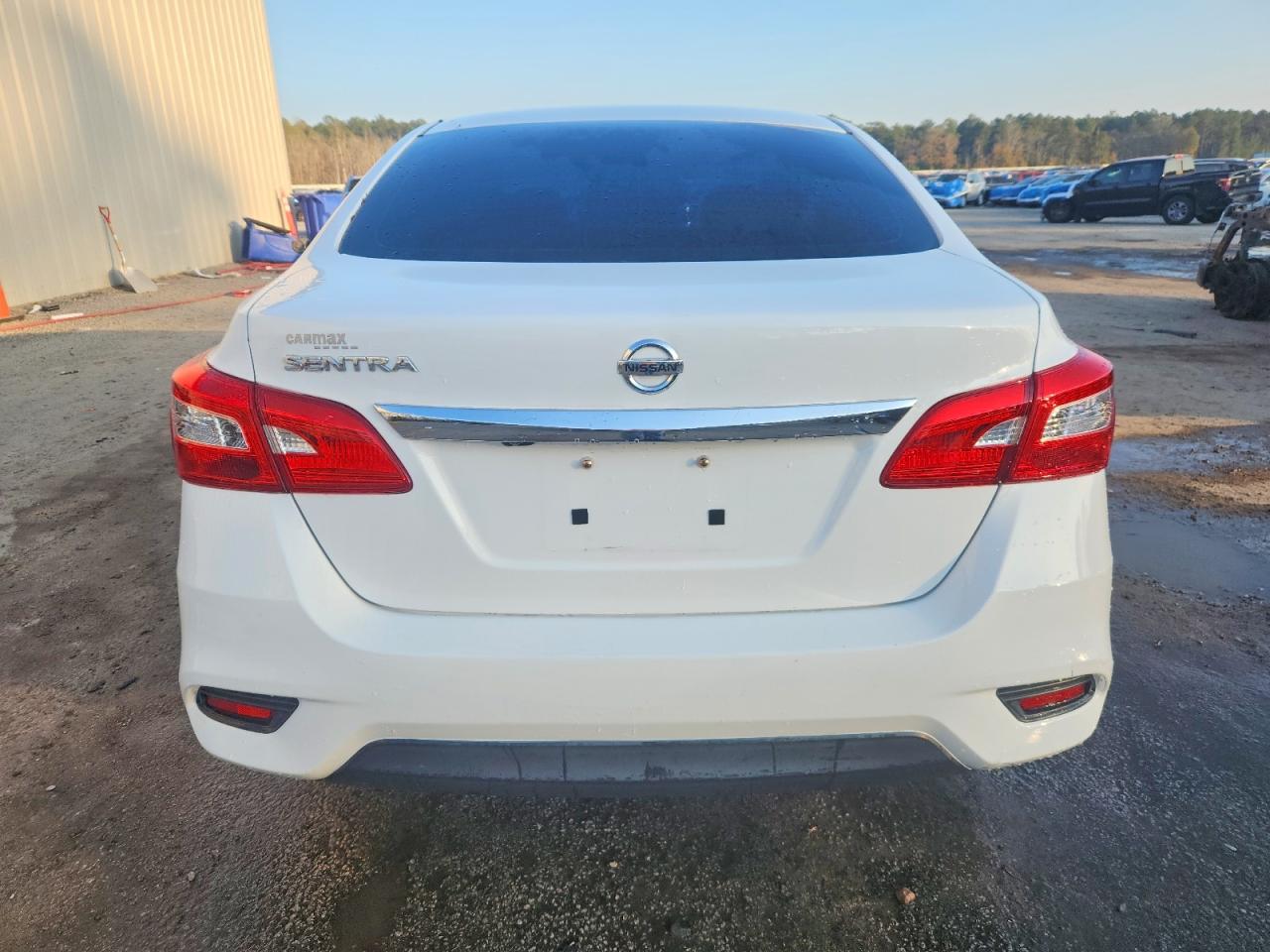 2018 NISSAN SENTRA S photo 6