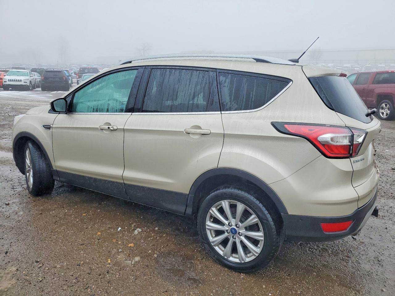 2017 FORD ESCAPE TITANIUM photo 2