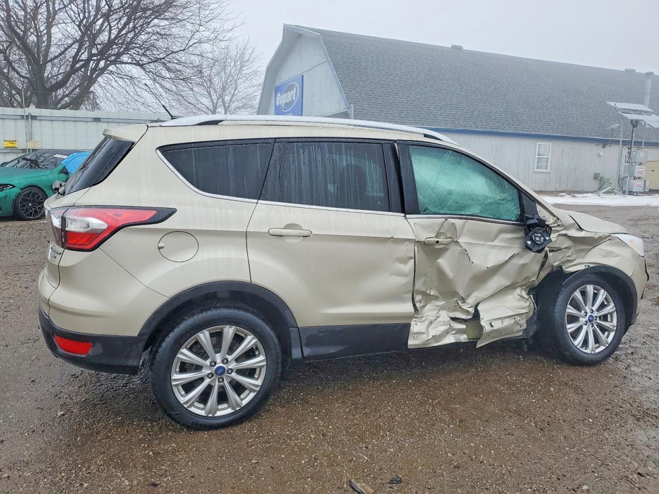 2017 FORD ESCAPE TITANIUM photo 3