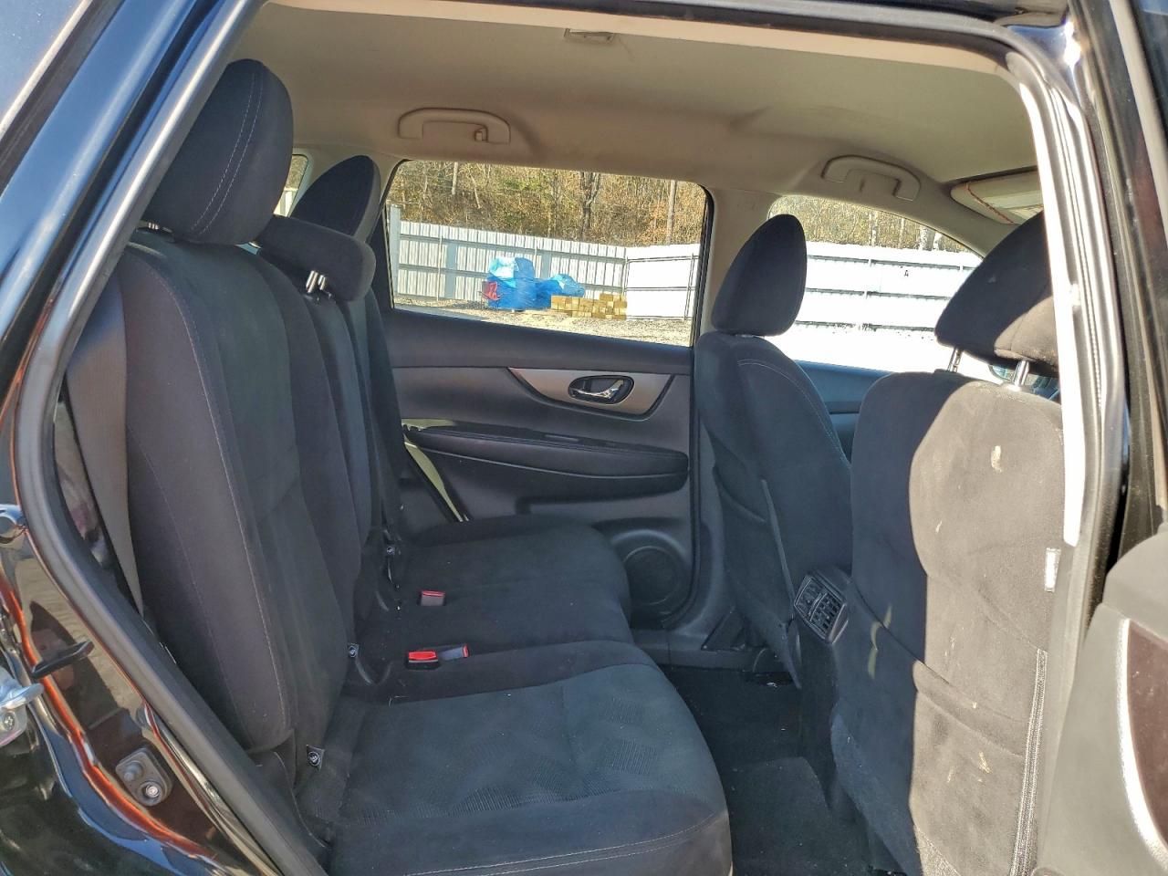 2016 NISSAN ROGUE S photo 11