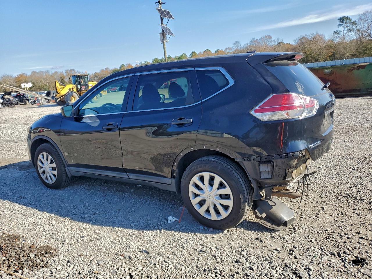 2016 NISSAN ROGUE S photo 2
