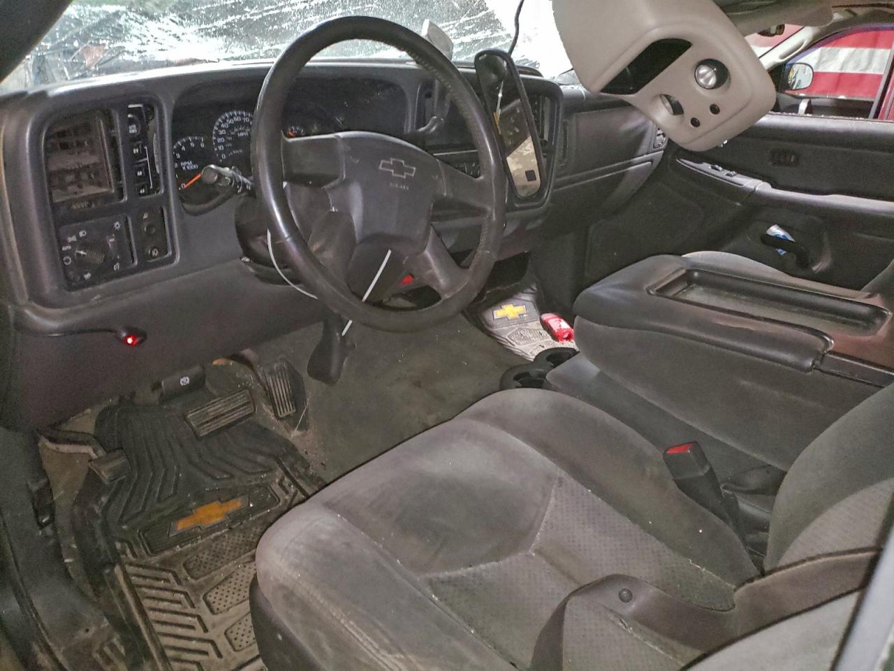 2004 CHEVROLET SILVERADO K1500 photo 8