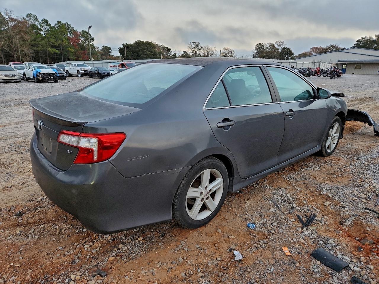 2012 TOYOTA CAMRY BASE photo 5