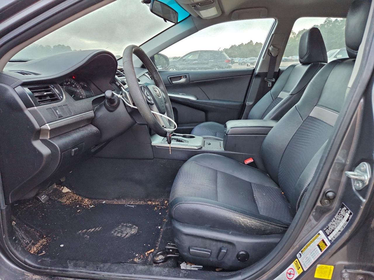 2012 TOYOTA CAMRY BASE photo 13