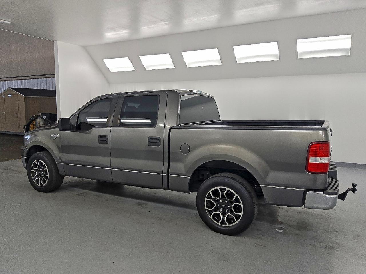 2005 FORD F150 SUPERCREW photo 2