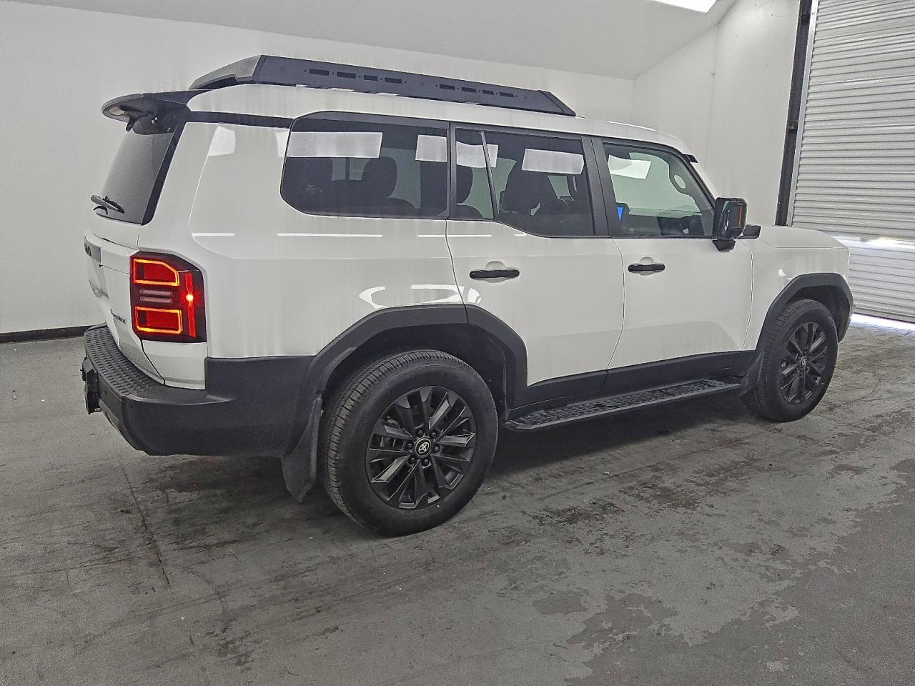 2024 TOYOTA LAND CRUISER BASE photo 3