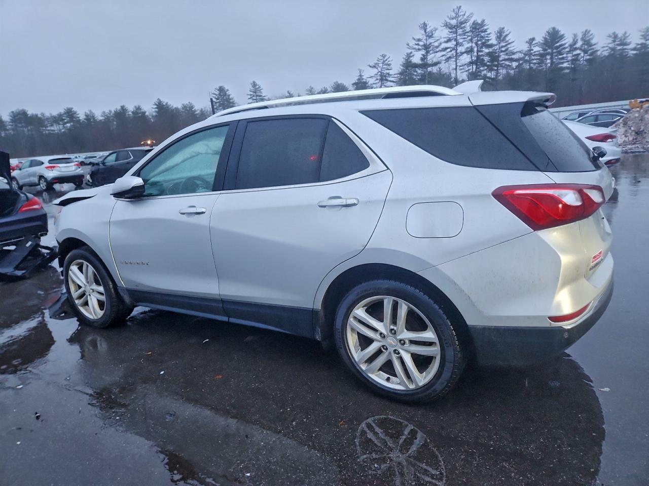 2018 CHEVROLET EQUINOX PREMIER photo 2