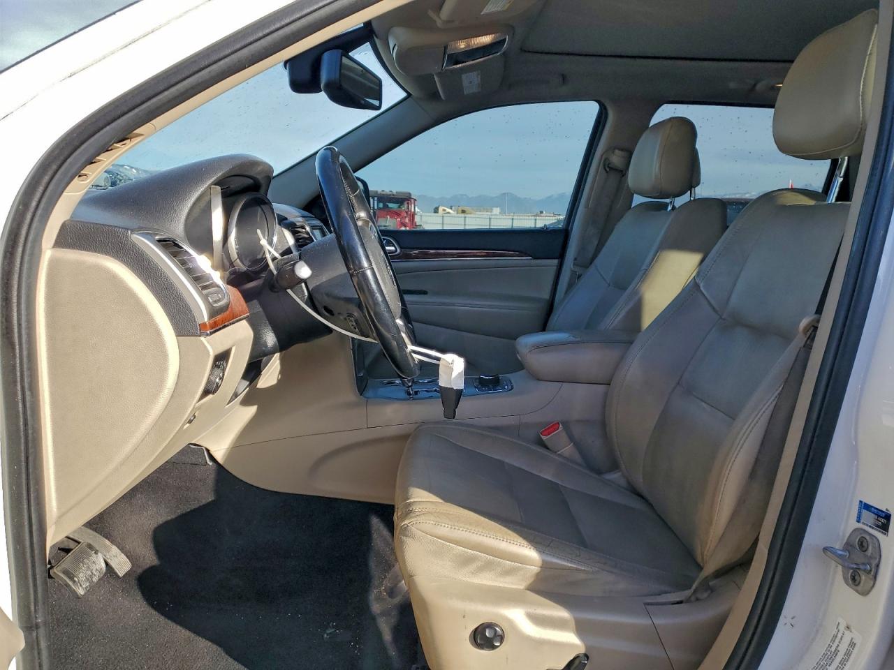 2011 JEEP GRAND CHEROKEE LIMITED photo 7