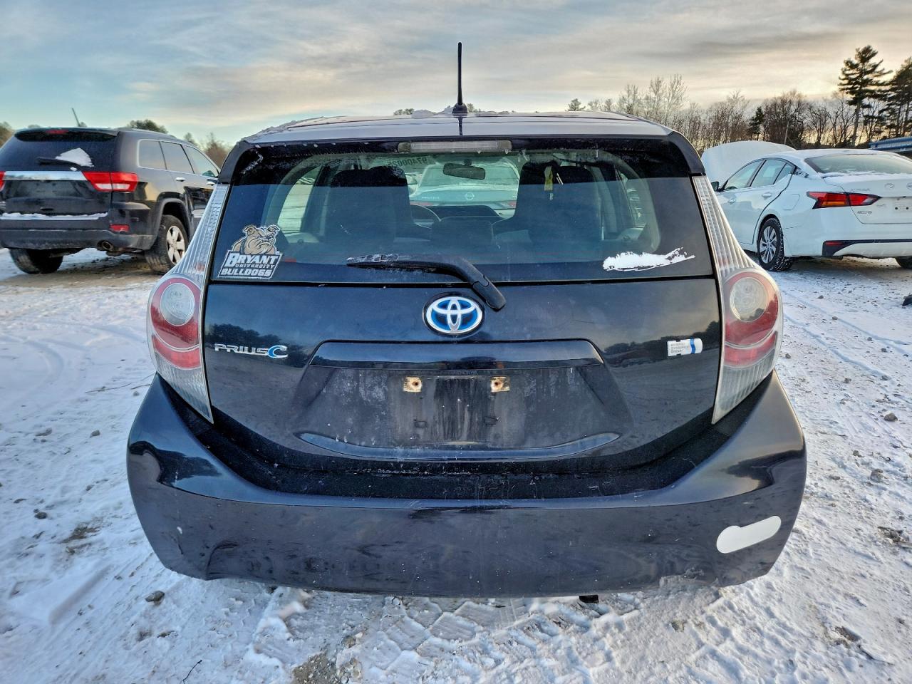 2013 TOYOTA PRIUS C photo 6