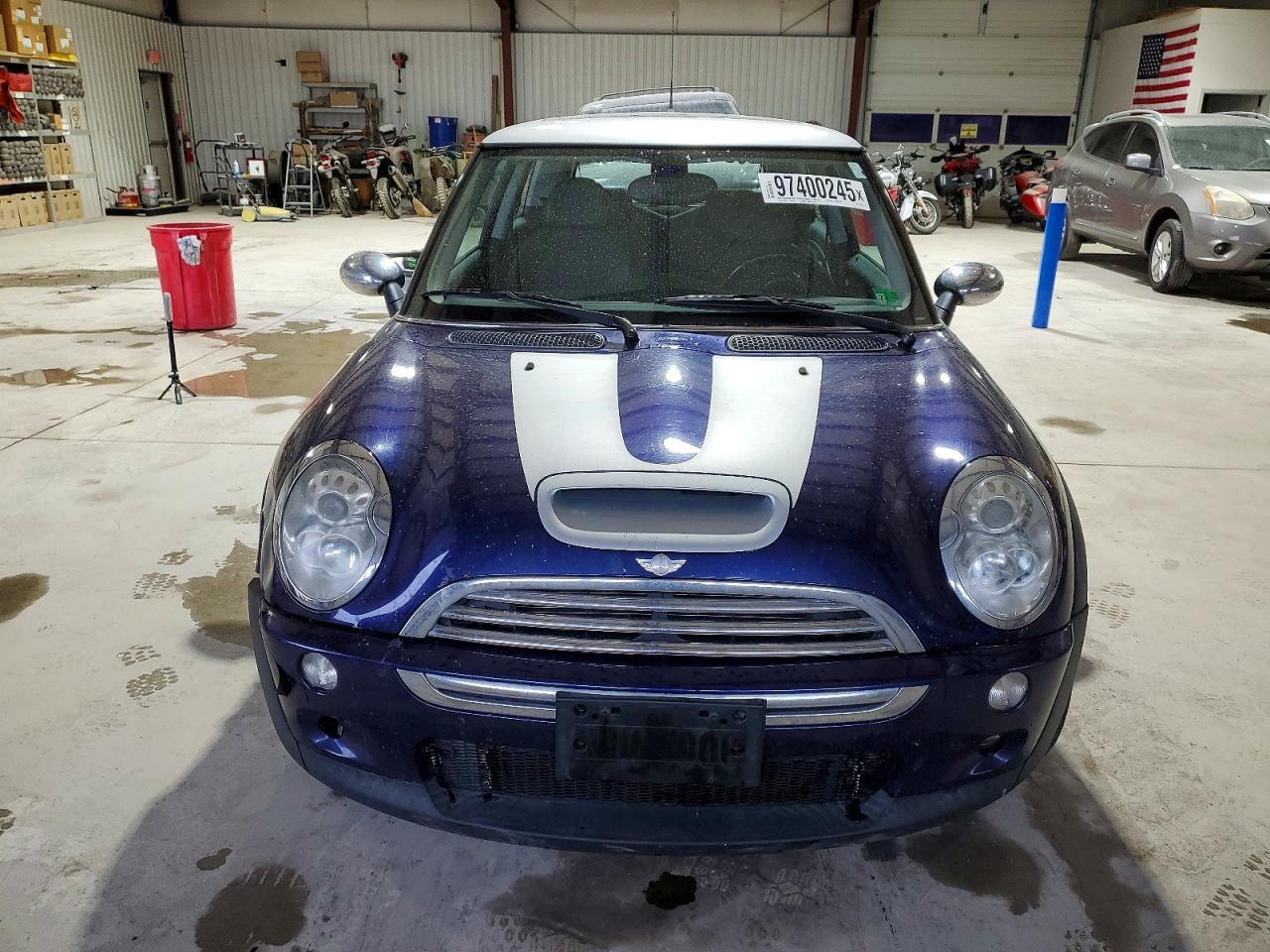 2006 MINI COOPER S photo 5
