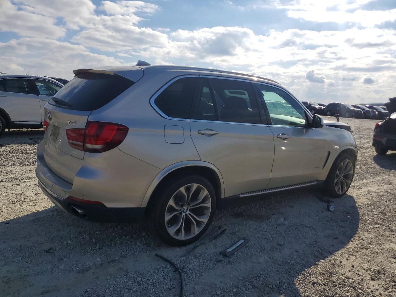 2016 BMW X5 XDRIVE35I photo 3
